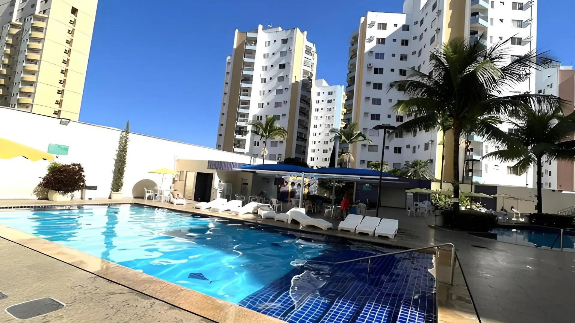 Jardins Das Thermas - Vista Para Piscina - Nascente Caldas Novas